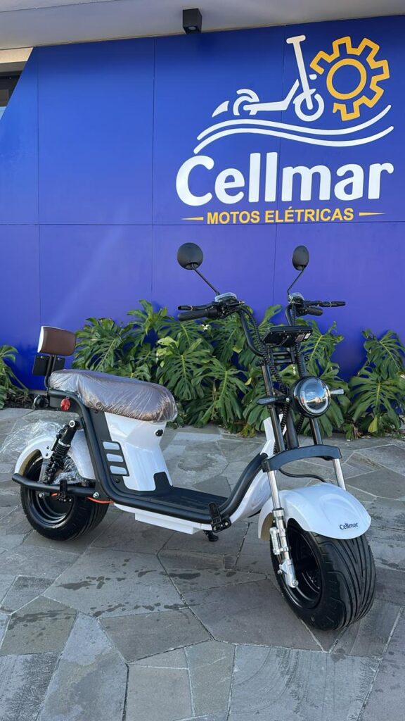 scooter x13 branca em capaio da canoa cellmar